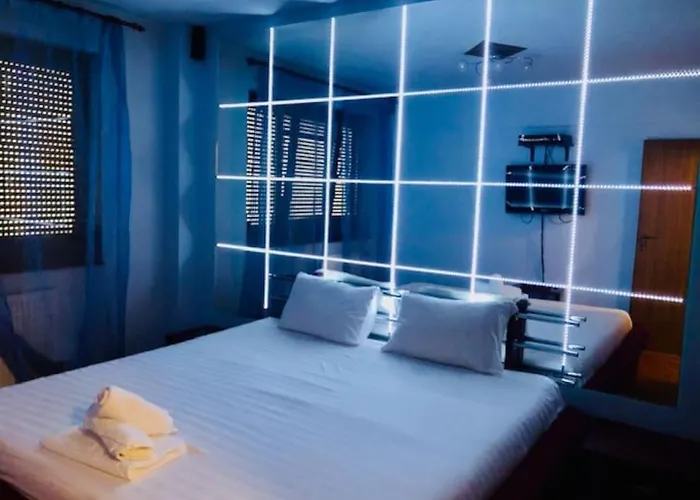 Joy Republicii 19 דירה *