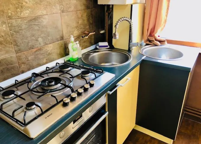 Joy Republicii 19 דירה